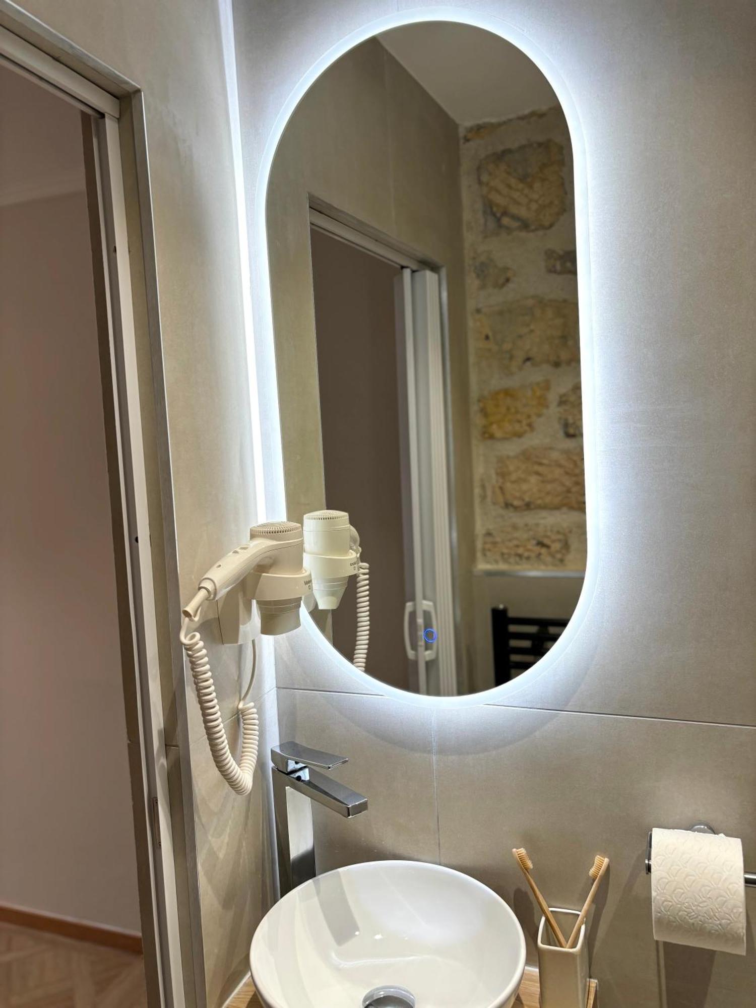 Hotel Paris Amore Екстериор снимка