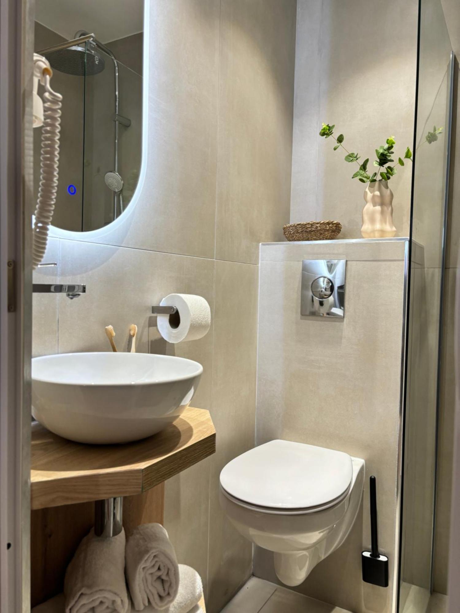 Hotel Paris Amore Екстериор снимка